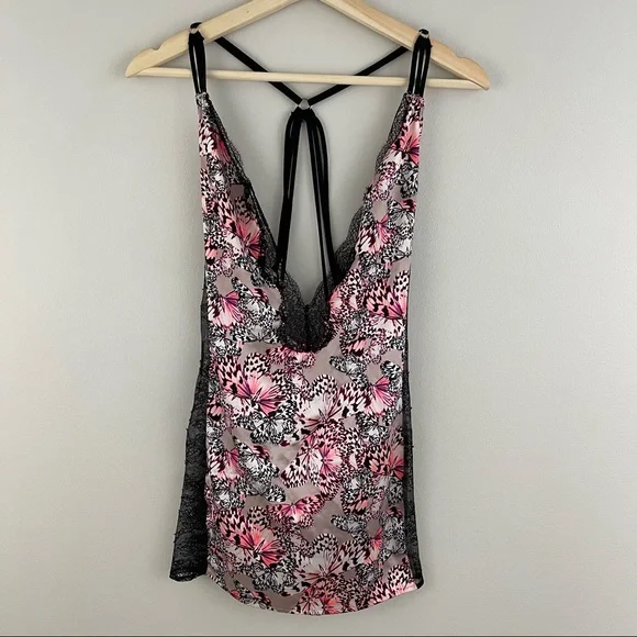 VICTORIA'S SECRET Pastel Light Pink Black Butterfly Lace Plunge Neck Teddy Slip - Picture 2 of 8